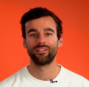 44K views · 421 reactions | Kilian Bron est la star française du VTT freeride. Pour neo, il revient sur ses plus grands exploits ! ‍♂️ | Neo | Facebook