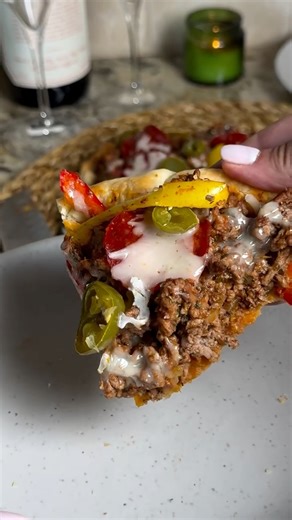 🍕🍔 Why choose between pizza and burgers when you can have BOTH? 🎥 opentablewithgrace | US Foods CHEF'STORE