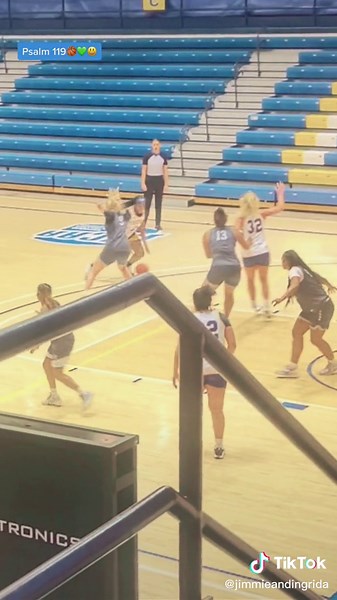 Keep it simple! #basketballplayer #womensbasketball #basketballtips #basketballcrossover #basketballedits #TrainLikeADOG #ButtermilkBaby