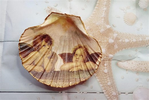 Raphael Angels Decoupage Clam Shell, Galicia Scallop Shell Trinket Dish, Sistine Madonna Cherubs Decoration, Renaissance Coastal Ornament - Etsy UK