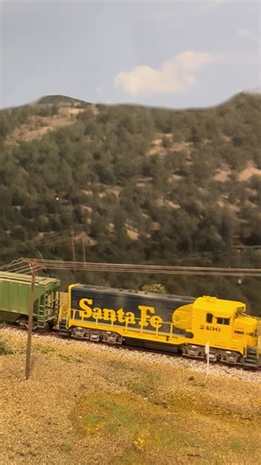 CF7 POWERED GRAIN TRAIN | Running the Raton Subdivision Mainline #train #railroad #railfan