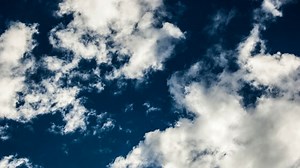 8 Summer Idioms That Are Easy to Use in English Conversation