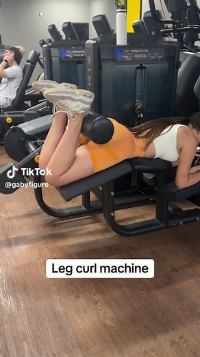 The secret of leg curl machine “Stronger legs, stronger you”🦵🔥 #LegDay #FitnessGoals #GymLife #legcurlmachine #legcurl #gymgirlsoftiktok #gymtok #biggerglutesworkout
