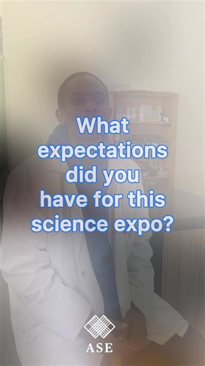 ThrowbackThursday 🧫🥼Meet our skilled lab technician and take a peek at the excitement from the day. We're still reminiscing about our incredible Science Expo! 🧬🔬🧑🏽‍🔬👩🏽‍🔬 #Ase #Tsakane #scienceexpo #YoungScientists #CambridgeSchool #Chemistry #STEM | African School for Excellence