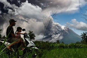 En images. Éruption du Merapi, le volcan le plus actif d’Indonésie : les villages alentour recouverts de cendres