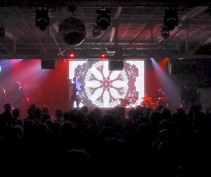 Tool fans, opgelet! De Amerikaanse band The Perfect Tool is de beste Tool tribute band ter wereld. Dat vinden niet alleen heel veel fans maar ook Tool bandleden Maynard James Keenan en Adam Jones. Compleet met videoprojecties veroveren ze de Verenigde Staten én Europa al een aantal jaar. | Het Bolwerk | Facebook