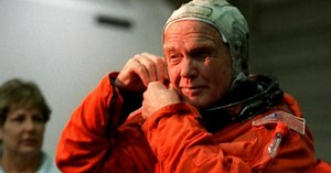 Former crewmate remembers John Glenn