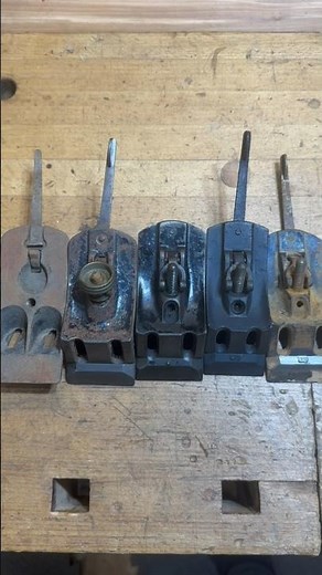 RH vs. LH threaded depth adjusters - when did Stanley change from R to L? #handplanes #stanleytools