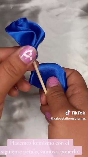 Tutorial de Rosa Eterna con 12 Pétalos