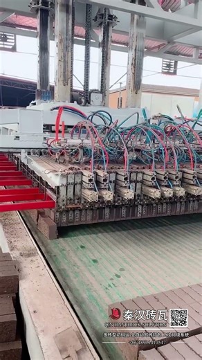 Turn waste into treasure Brick factories recycle waste this way to mass-produce red bricks directly