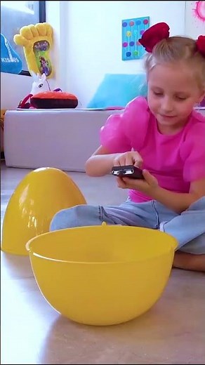 Aliens Gift Alice a Magical Remote! 🌟 Fun Family Adventure, Kids Games & Creative Play 🎉✨