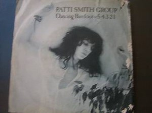 Patti Smith Group - Dancing Barefoot