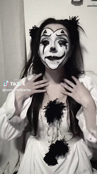 Clown Cosplay and Makeup Ideas for April Fools