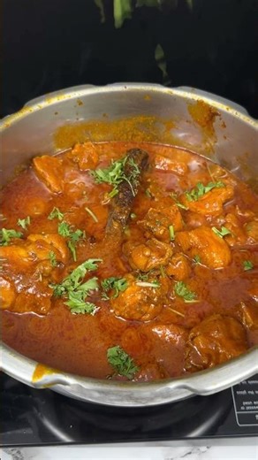 Easy Chicken Curry ASMR Cooking #shorts #asmr #recipe #crunchytreats #chicken #summerspecial