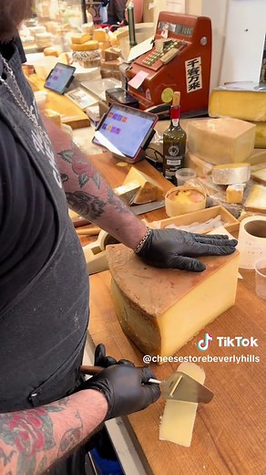 Discover Delicious Loire Valley Goat Cheeses