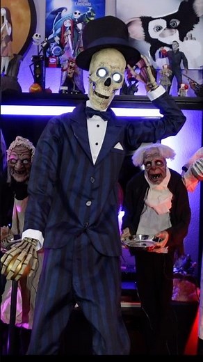 This Skeleton Halloween Animatronic is awesome! Unboxing out now!