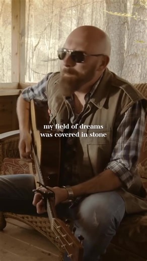Thank you guys for the continued love on this song 🙏 comment below who you’re rooting for this MLB season ⚾️ #mlb #majorleaguebaseball #baseball #baseballsong #coreysmith #countrymusic #newcountrymusic | Corey Smith