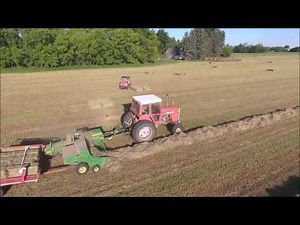Massey 1135 w/348 baler and Hoelscher accumulator