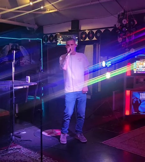 friday night festivities... #karaoke #screwups #jaberbomb #walnutgrove