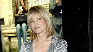 Une star du maquillage nous révèle, à 76 ans, toutes ses astuces pour paraître encore plus belle bien au-delà de 50 ans