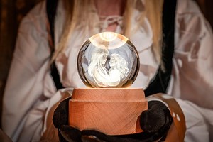 Labyrinth-inspired Music Box & Crystal Orb Lamp - Etsy UK