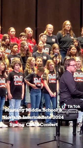 Stand Together Jim Papoulis Knox Junior High School Chamber Choir Amy Bogner Adrian Muñoz Lanna Flowers Lyrics of Stand Together by Jim Papoulis,Knox Junior High School Chamber Choir,Amy Bogner,Adrian Muñoz,Lanna Flowers verse Stand alone See the rain that's falling down below where I'm reaching Joining hands, slowly takes us to a place we all can believe in Side by side we could be Growing hopes and dreams If we stand together We can see the weather of the dreams growing in our hearts If we sta