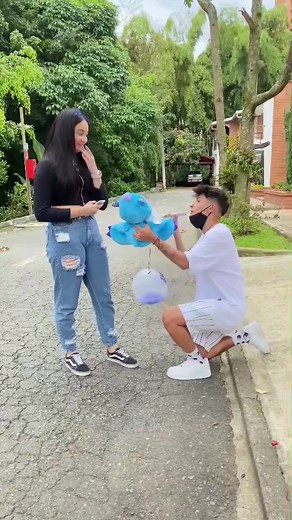 Descubriendo la historia de Jeison y su novia Ana