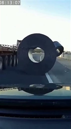 Steel coils break loose 80kmh #Dashcam #Physics #Accident #Viral