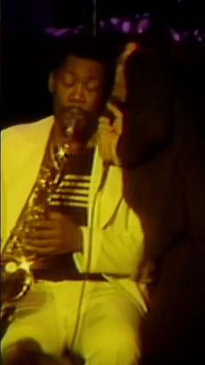 love this moment with Bruce and late E Street Band saxophonist, Clarence "The Big Man" Clemons 🤍