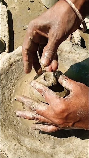 মাটির খেলনা ঢাকনা তৈরি করছে | ❣️ #beautiful #clay #art #best #artist #youtubeshorts #youtubevideo