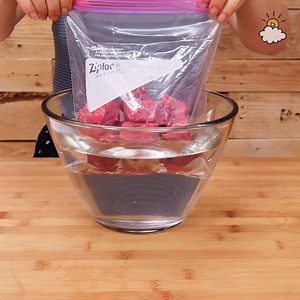 32M views · 86K shares | What a brilliant trick for freezing meat....
