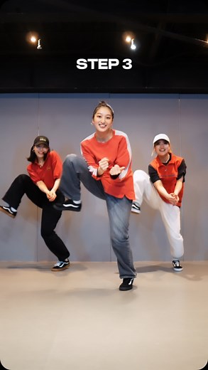 hirokoboogie ﾋﾛｺﾌﾞｷﾞ- on Instagram: "30sec Locking tutorial by @hirokoboogie Let’s try basis combo 🕺❤️‍🔥 ロッキンのルーティンをやってみよーー むずそうに見えて分解してみると基礎の組み合わせだよ！！ Learning foundation and enjoy dancing !!! Save this post if you like it 🫶 #dance #streetdance #locking #lockdance #lockingdance #danceclass #dancelessons #dancetutorial #dancetutorials #ダンス動画 #ロックダンス"