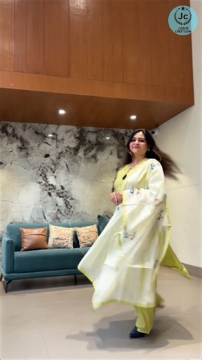 JUBIN CREATIOON | Women's clothing store on Instagram: "Would you wear hand painted silk like this? Russian silk dress with hand painted details. Available in XL and XXL. Contact no.- 98795 80003. DM for online and offline orders. [silk dress for women, plus size silk dress, women silk dress Surat, hand painted silk dress women] . #SuratShopping #RussianSilk #WomenFashion #PlusSizeFashion #reel"