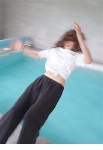 PROJEKT CREEP: Co se skrývá za zrcadlem?