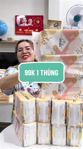 Tú Na Review trên TikTok