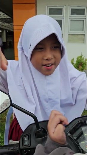 Hamud belum berangkat‼️#comedy #lucu #funny #cute #trending #shorts #viral #beranda #fyp #humor