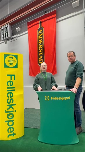 Vi er rigget og klare for FK uka her på Hamar😀 Program for uka: Mandag 19.01 10-14: Grøntsatsing i Felleskjøpet og Norges 18-21: Alternative vekster - plantekultur Tirsdag 20.01 10-14: Melkeku: god økonomi i melkeproduksjon 18-21: Fjørfe: fôr og helse Onsdag 21.01 10-14: korntørker: tørking og lagring av hvete 18-21: John Deere traktorkveld med Jan Erik Larsen Torsdag 22.01 10-14: nye mulighet i svineproduksjon 18-21: helse og velferd for lam, sau og bonde Mer info om hvert møte finner du her: 