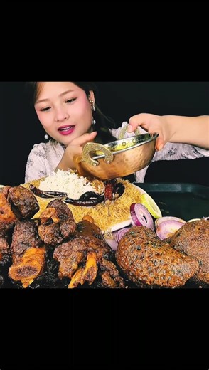 ASMR: eating rice with and chilli 🌶️🌶️👌🔥🔥 😋 #asmr #trendingshorts #viralshort #shorts