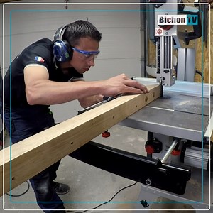 Avez-vous déjà regardé la dernière pause café avec Seb de Bichontv ? ☕️ Dans cette nouvelle vidéo YouTube, Seb teste notre scie à ruban BAS 318 Precision WNB. Pour en savoir plus sur l'outil https://bit.ly/3ctIKCu ©BichonTV #découpe #coupe #scieàruban #metabo #outils #outillage #BAS318 #bois #travaildubois #scie | Metabo | Facebook