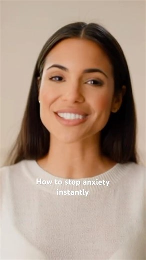 This 10‑Second Thumb Trick Instantly Reduces Anxiety 🥼