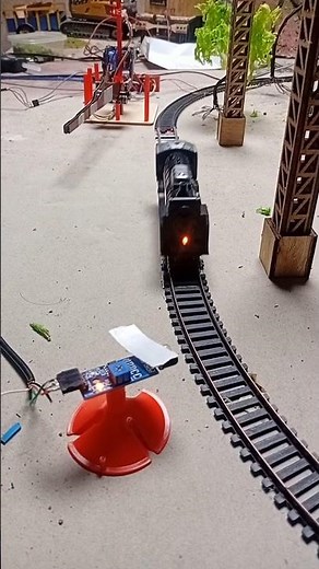 miniatur kereta api plang otomatis arduino nano #diyhandmade #arduino #arduinoproject #diycrafts