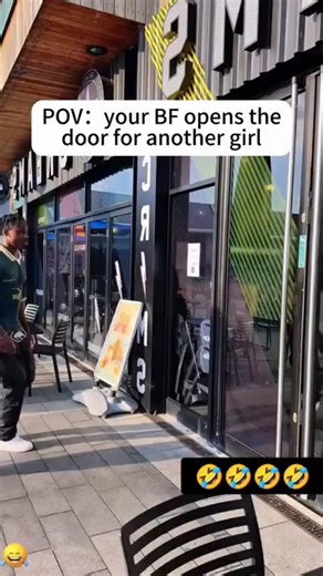 Drills on Instagram: "Someone's getting triggered 🤣🤣 #memes #funnymemes #funnyvideos #lol #comedy #memehub #viralmemes #memevideo #humor #dailyfunny #funnyreels #instamemes #relatable #funnycontent #memeoftheday"