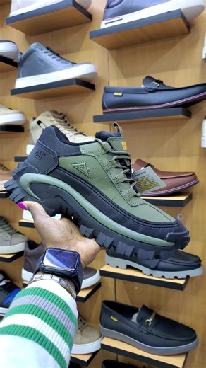 Convenient Delivery Services at Royal Palms