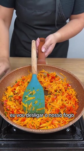 Como Fazer Pizza de Dieta com Cenoura e Pimentão