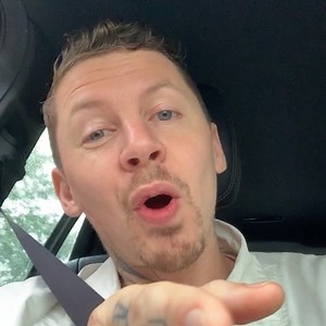 Oi this ones BOOTING OFF @sigma @nahlimusic 🔊 🔊 🔊 | Professor Green