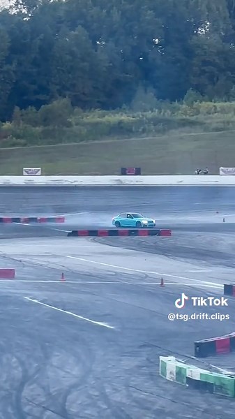 New BMW gettin some laps in! #drift #drifting #driftcar #fyp #bmw *THIS WAS PERFORMED BY PROFESSIONALS IN A SAFE ENVIRONMENT*