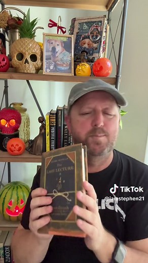 The Last Lecture. Simple, yet powerful, bits of wisdom from Randy Pausch. #bookrecs #bookrecommendations #fyp #bookreview #nonfiction #bookish #inspiration #readers