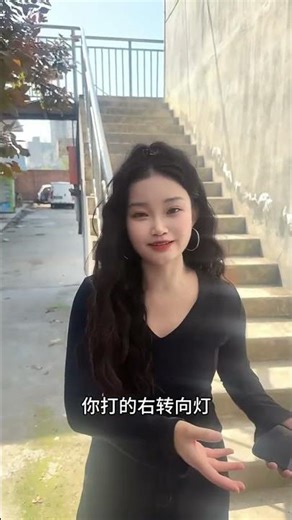 Is it not normal to use a right turn signal when turning left? #Instructor'sDailyLife #DrivingLea...