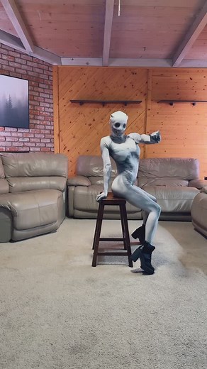 Emerald Gordon Wulf on Instagram: "The Rake loves @tatemcrae #flexibility #contortion #contortionist #flexible #dance #dancer #splits #sportscar #car"