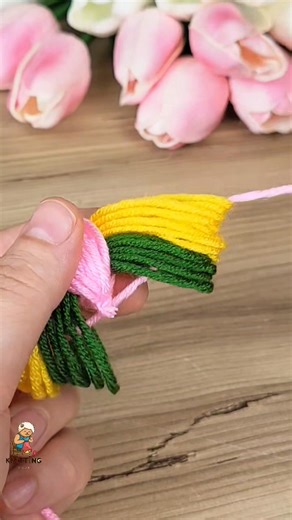 How to Make Amazing Flowers with Just a Comb! (So Easily!) Create a Work of Art with Your Old Comb!.. | Knitting2013